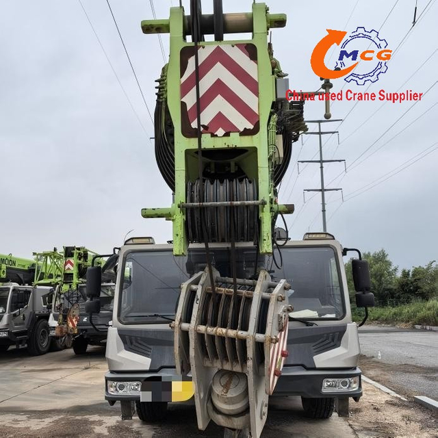 فروخت کے لئے: استعمال شدہ 2021 زوملین 130-ٹن زیڈ ٹی سی 1300 ایچ 8 ٹرک کرین ، اچھی حالت میں۔